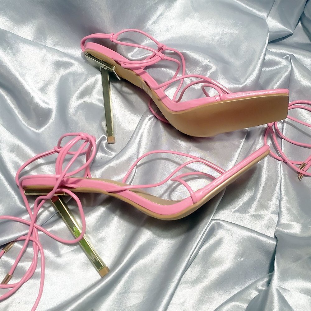 NEW FASHION NOVA pink lace up strappy thong gold heels SZ 11 - Picture 7 of 8